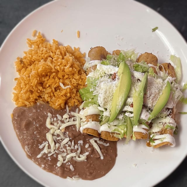 Flautas de Pollo.